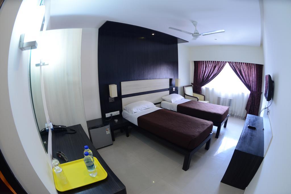 Hotel Ayush International Мангалор Екстериор снимка