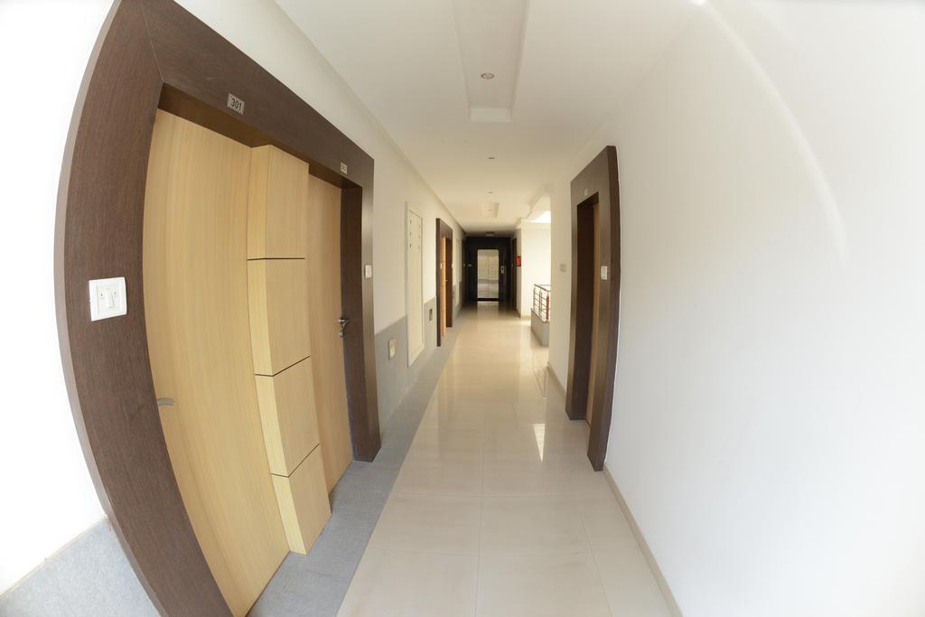 Hotel Ayush International Мангалор Екстериор снимка